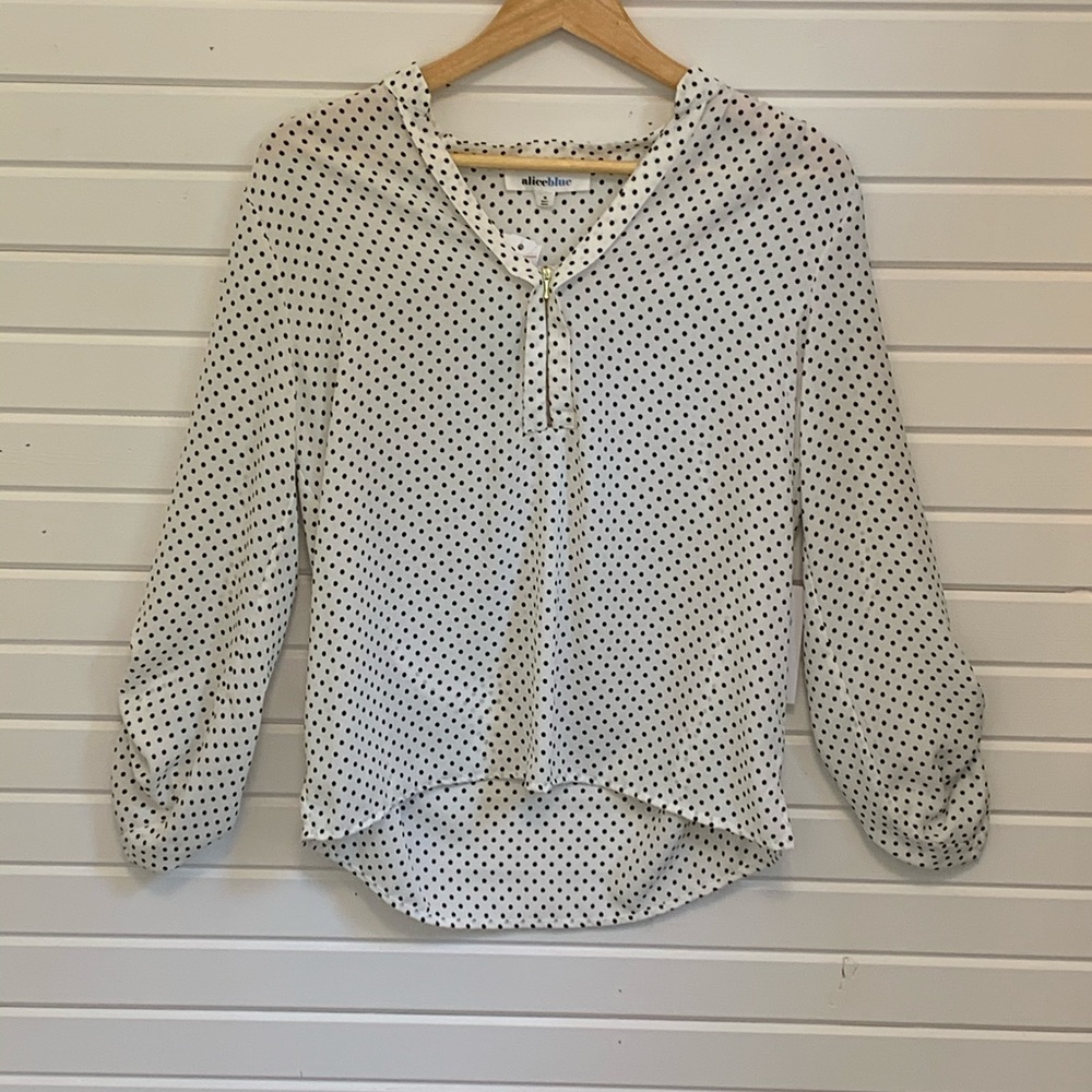 Cute blouse